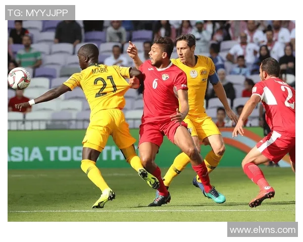 未来足坛之星：三位最具潜力的足球新星分析